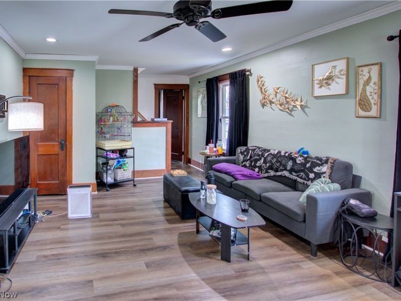 507 W Smith , Medina, OH 44256 Photo 4