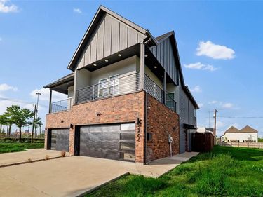 2406 Merlin Street, Dallas, TX 75215