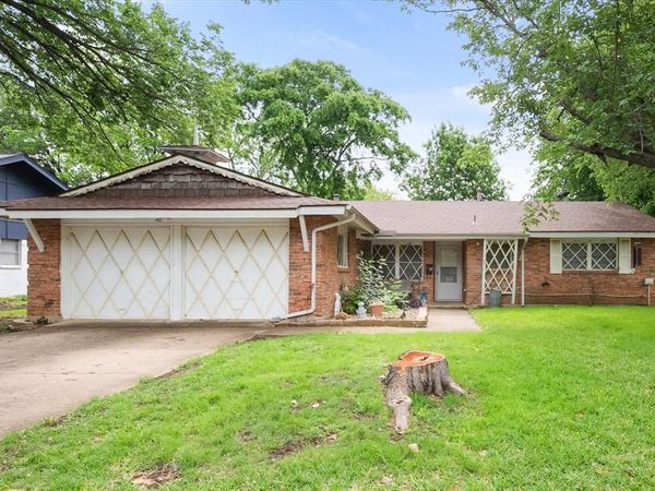 1715 Bradford Drive , Arlington, TX 76010