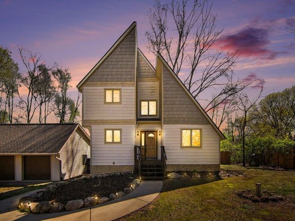 1235 Winifred Street, Jackson, MI 49202