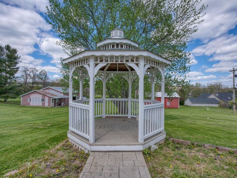 1603 W High Street NE, Newark, OH 43055 Photo 28