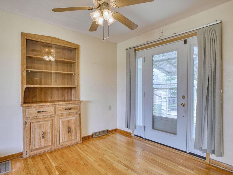 1603 W High Street NE, Newark, OH 43055 Photo 5