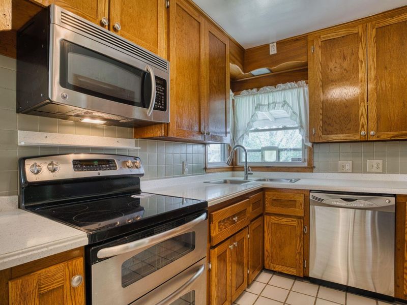 1603 W High Street NE, Newark, OH 43055 Photo 7