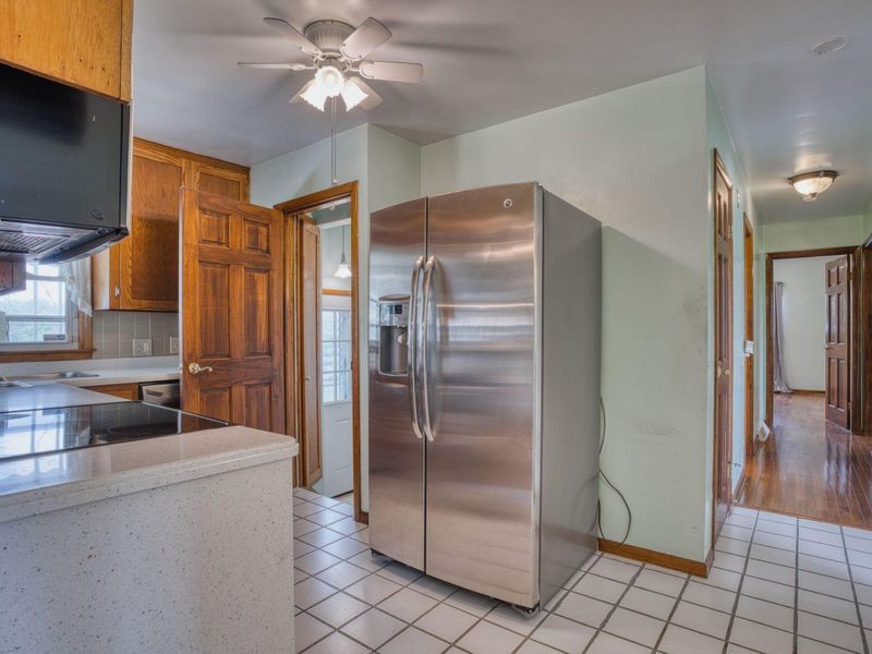 1603 W High Street NE, Newark, OH 43055 Photo 8