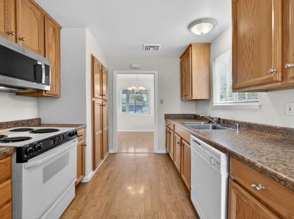 3346 W Euclid Ave, Stockton, CA 95204 Photo