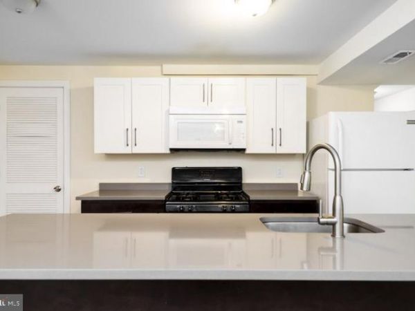 2006 WALNUT STREET , Unit 13, PHILADELPHIA, PA 19103