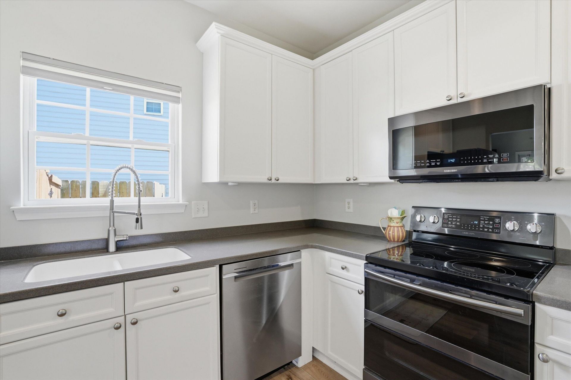 9670 Pebble Creek Boulevard Photo 12