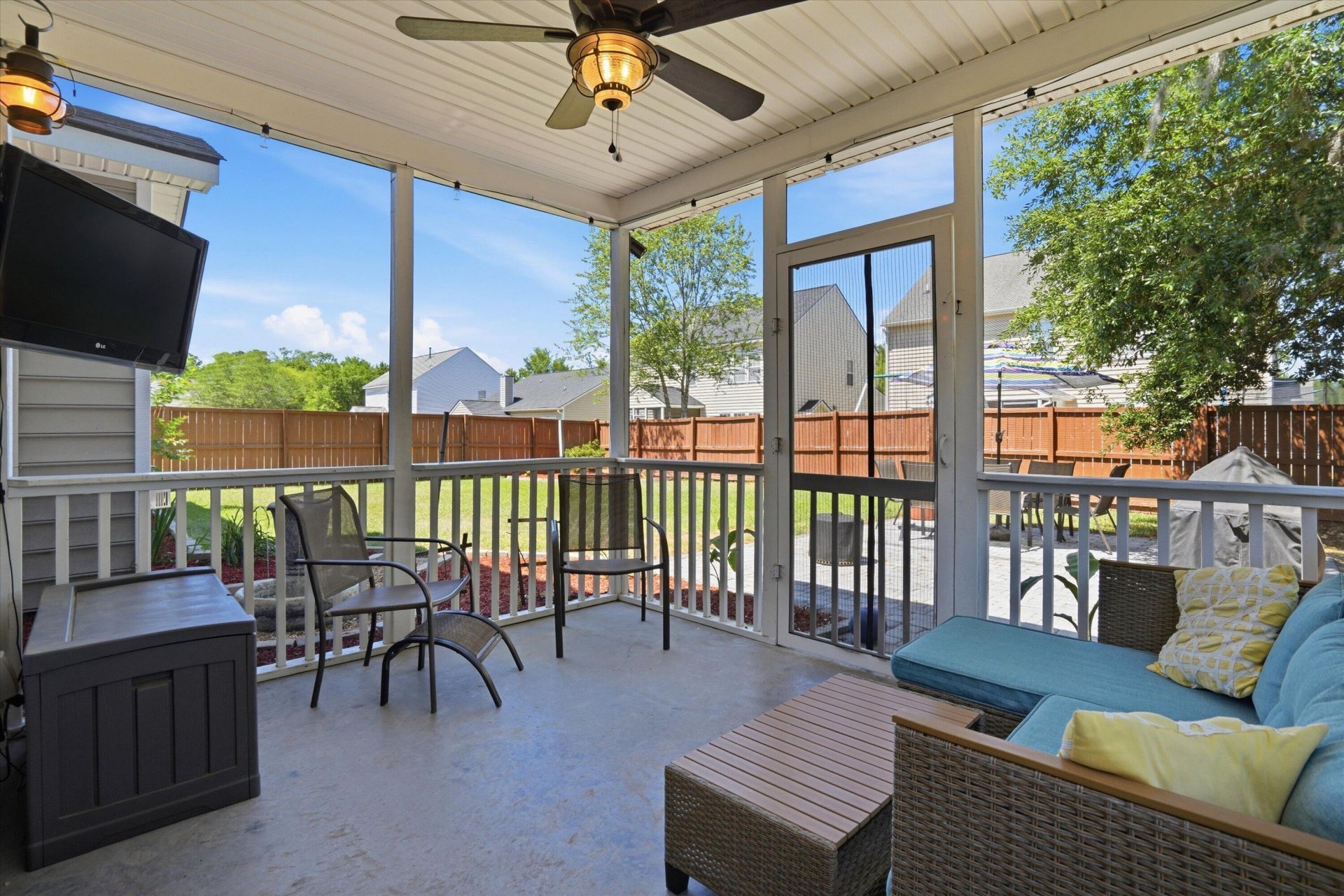 9670 Pebble Creek Boulevard Photo 14