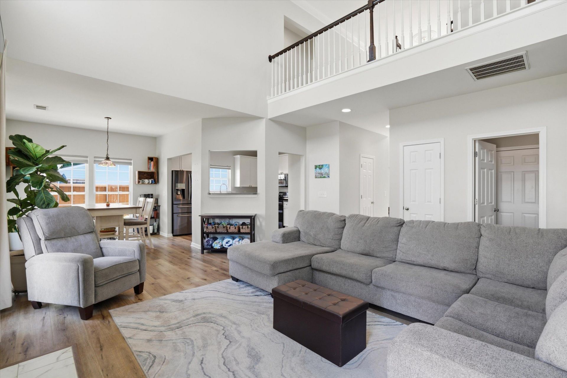 9670 Pebble Creek Boulevard Photo 6