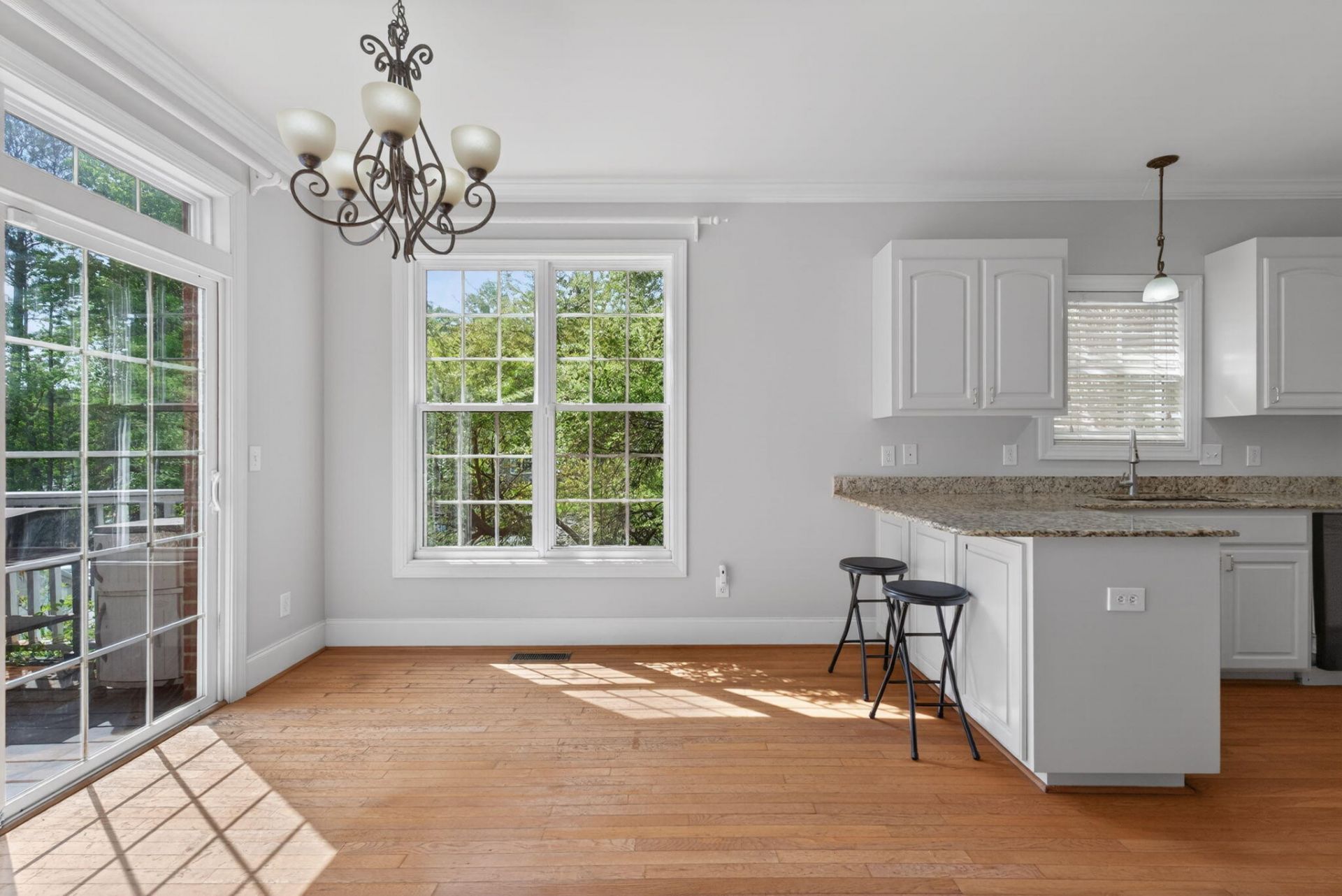 100 Shores Edge Drive Photo 25