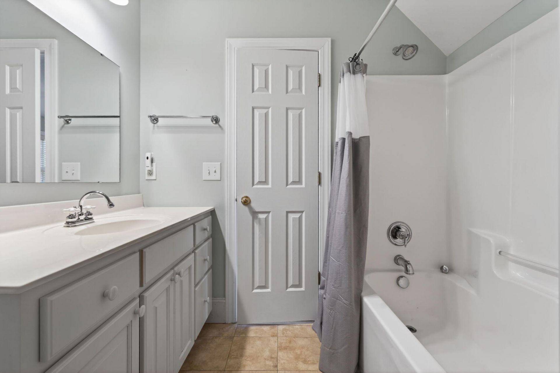 100 Shores Edge Drive Photo 31