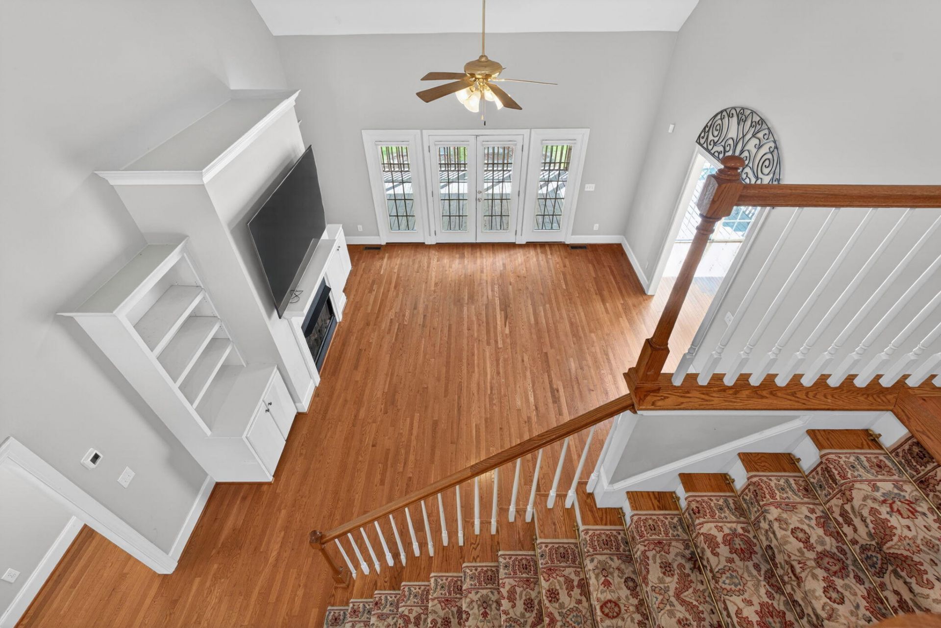 100 Shores Edge Drive Photo 31