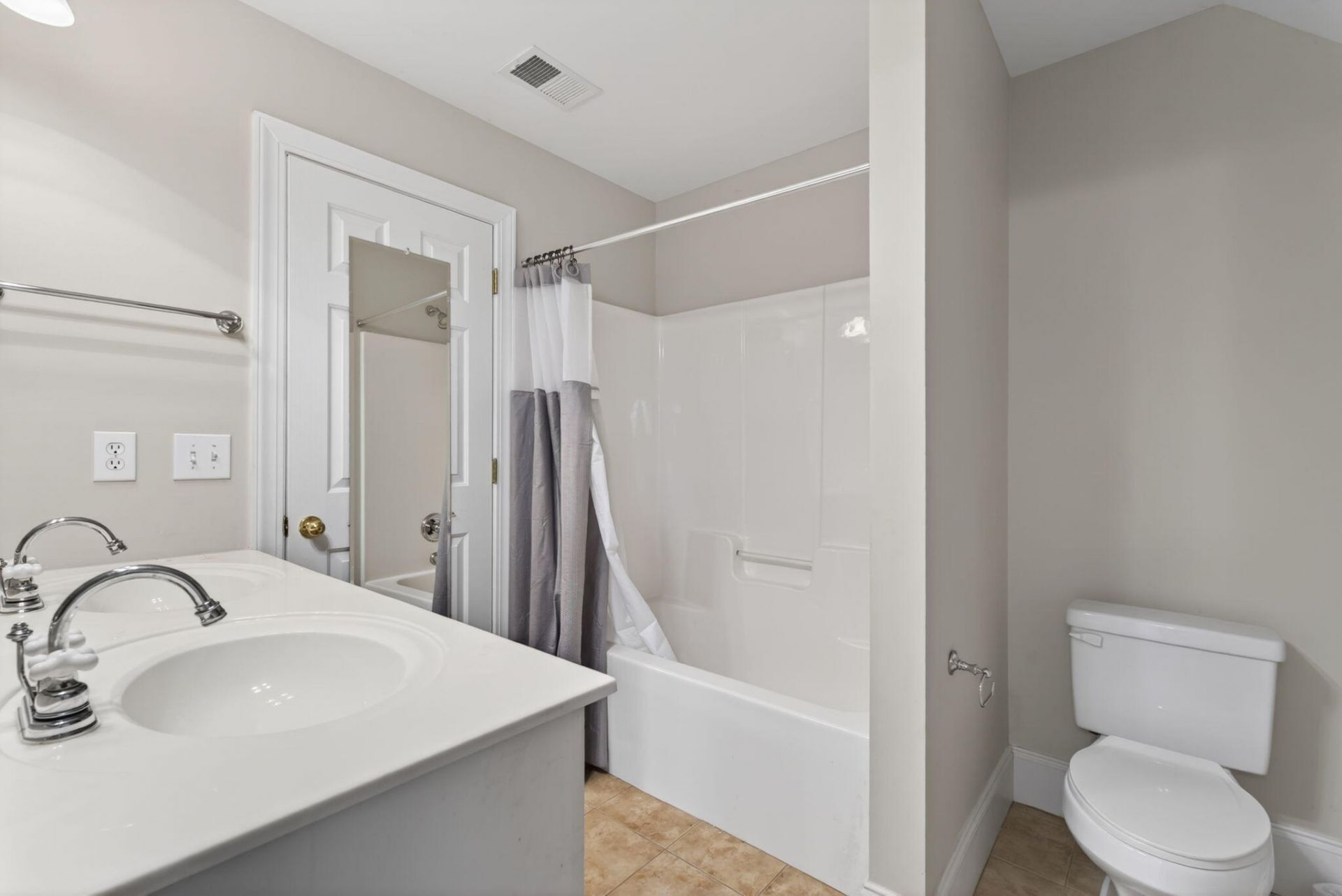 100 Shores Edge Drive Photo 41