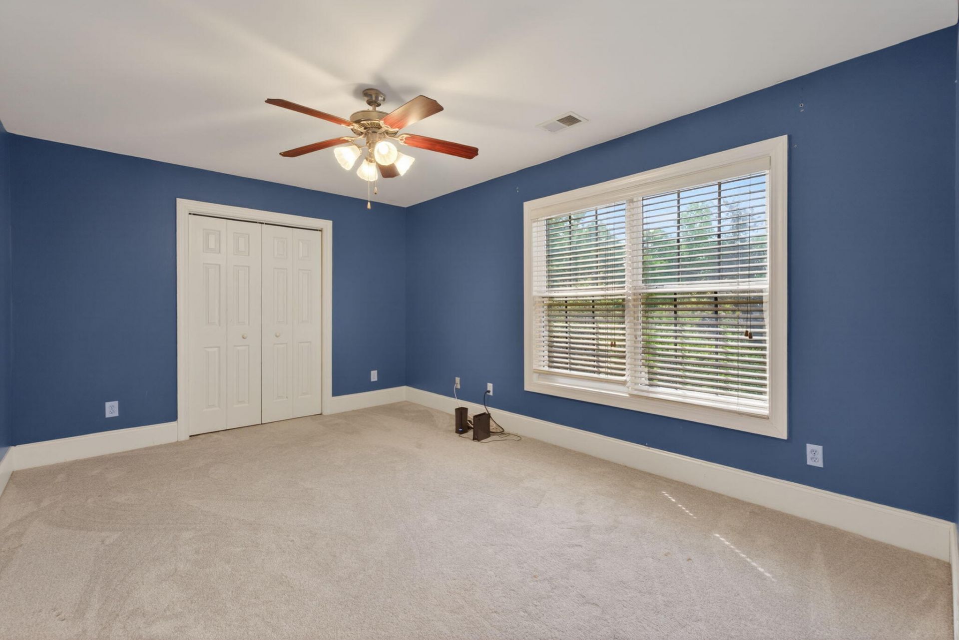 100 Shores Edge Drive Photo 44