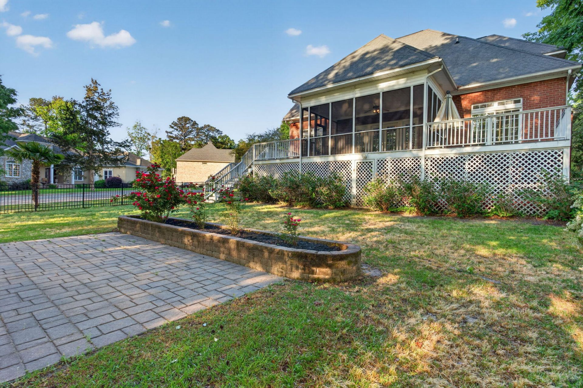 100 Shores Edge Drive Photo 52