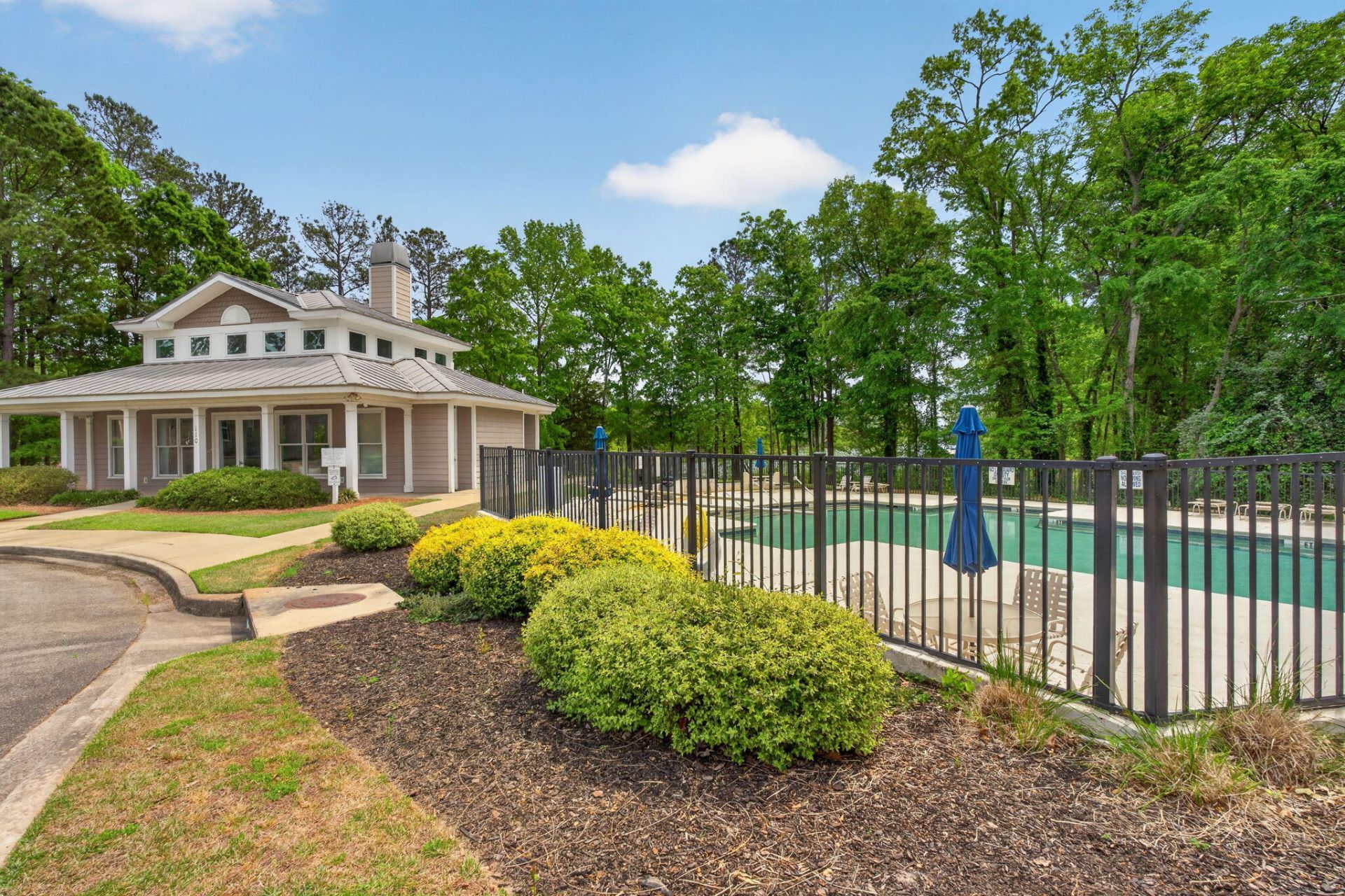 100 Shores Edge Drive Photo 61