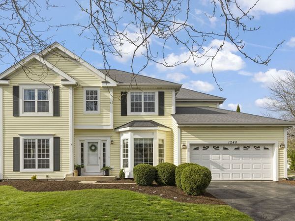 1240 Sandpiper Court , Grayslake, IL 60030