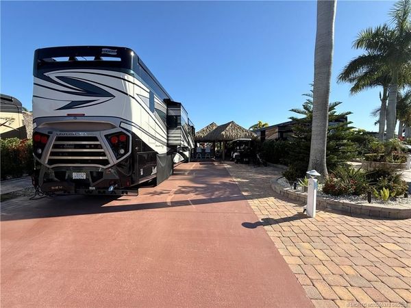 316 NW Chipshot Lane, Port St Lucie, FL 34986