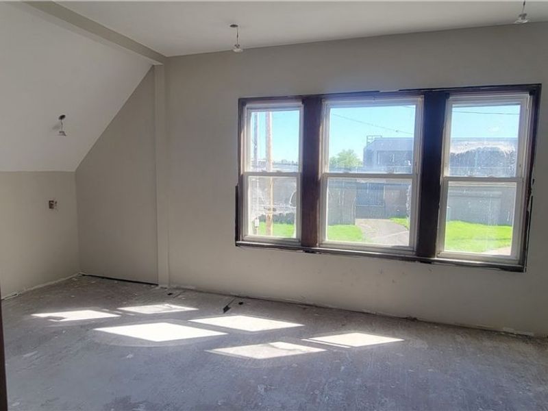 7503 Osage Avenue , Cleveland, OH 44105 Photo 11