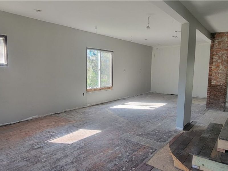 7503 Osage Avenue , Cleveland, OH 44105 Photo 5