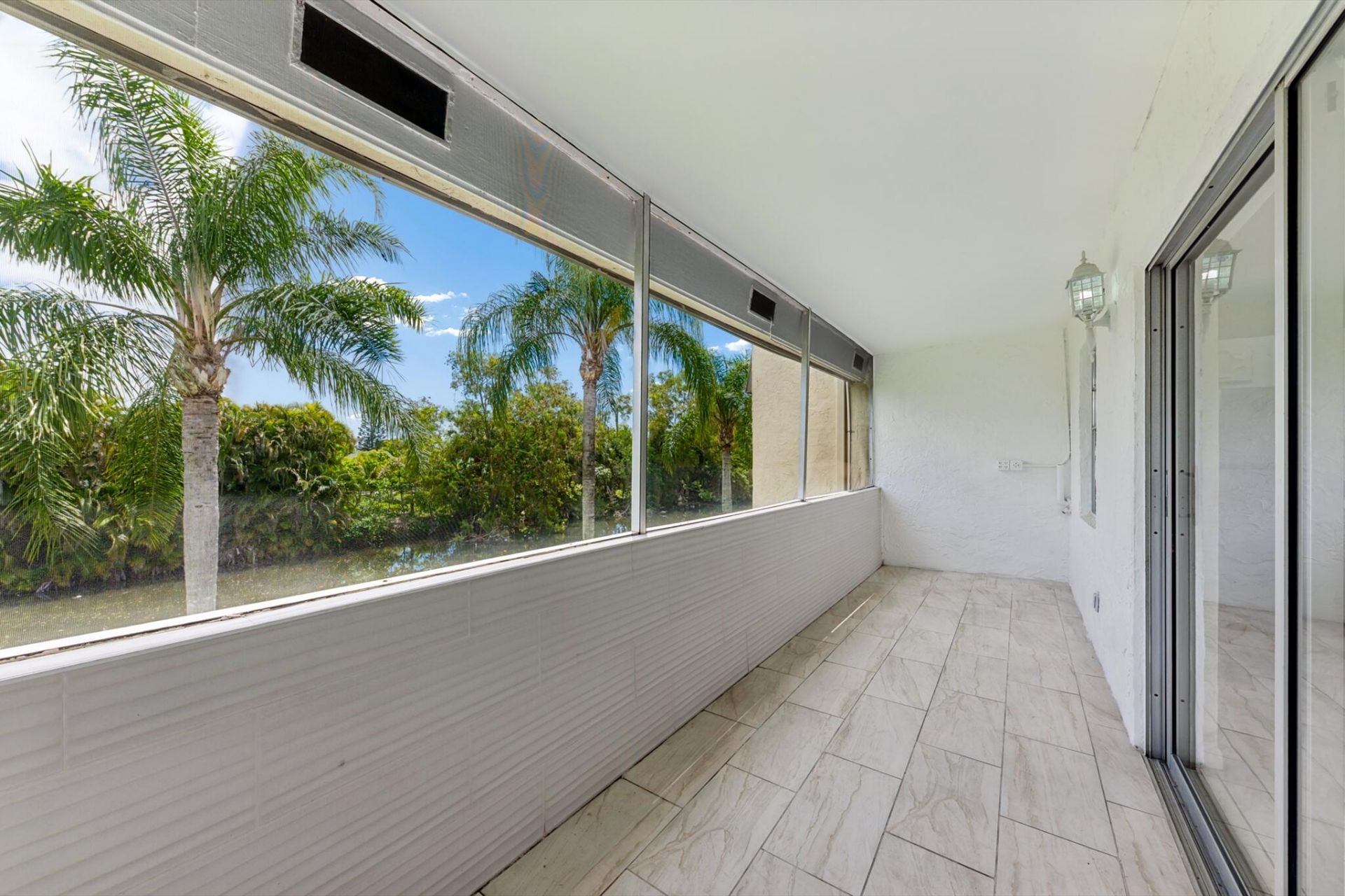 126 Sparrow Drive, Unit 10b, Royal Palm Beach, FL 33411 Photo
