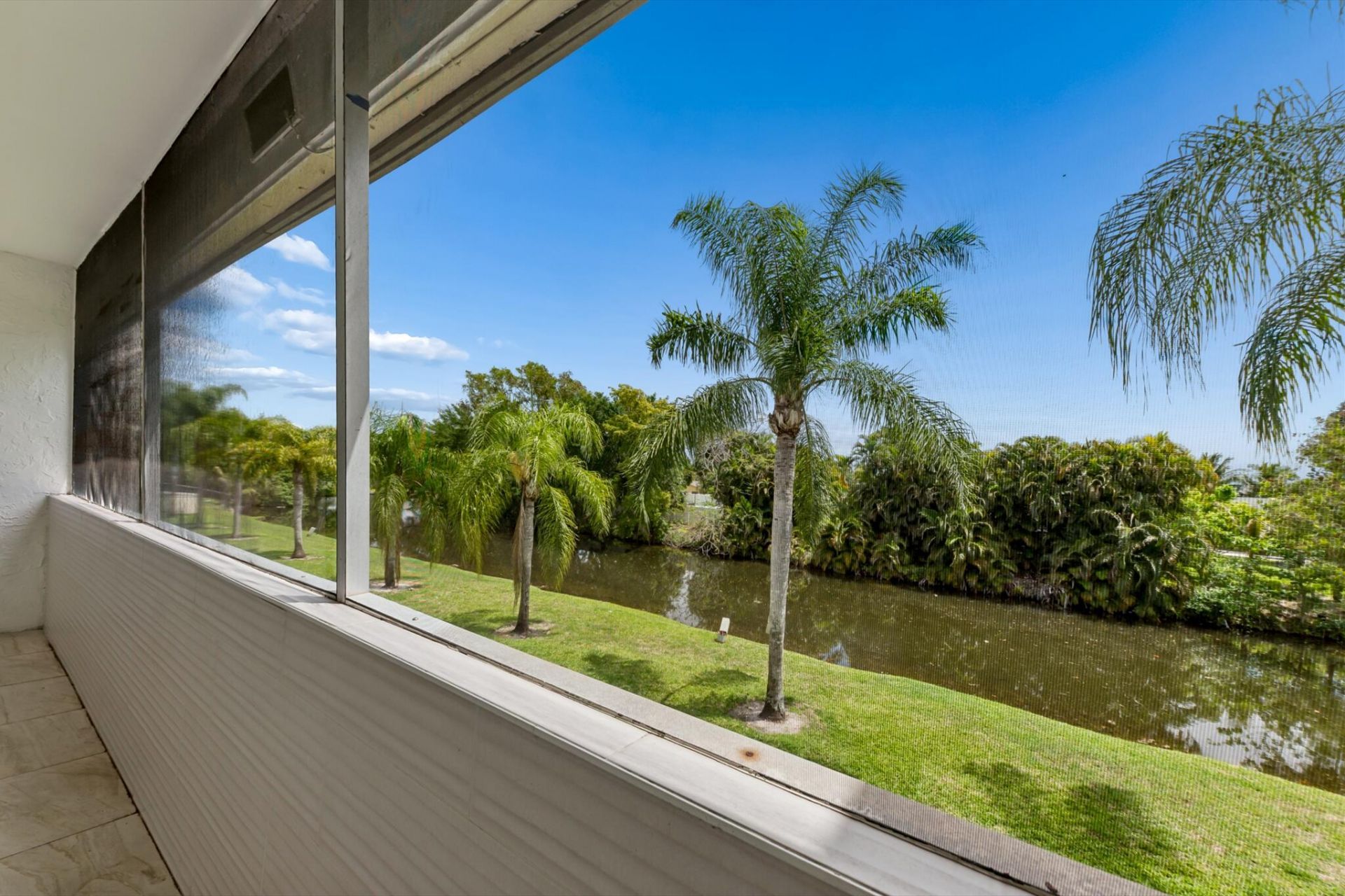 126 Sparrow Drive, Unit 10b, Royal Palm Beach, FL 33411 Photo
