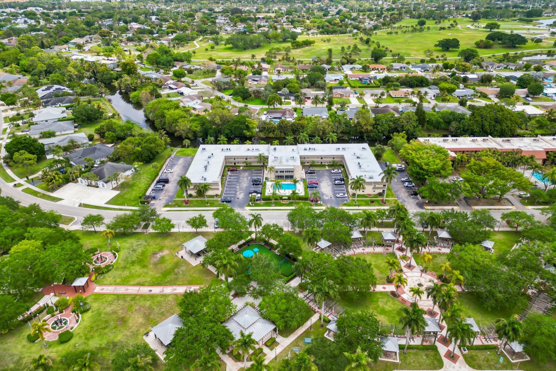 126 Sparrow Drive, Unit 10b, Royal Palm Beach, FL 33411 Photo