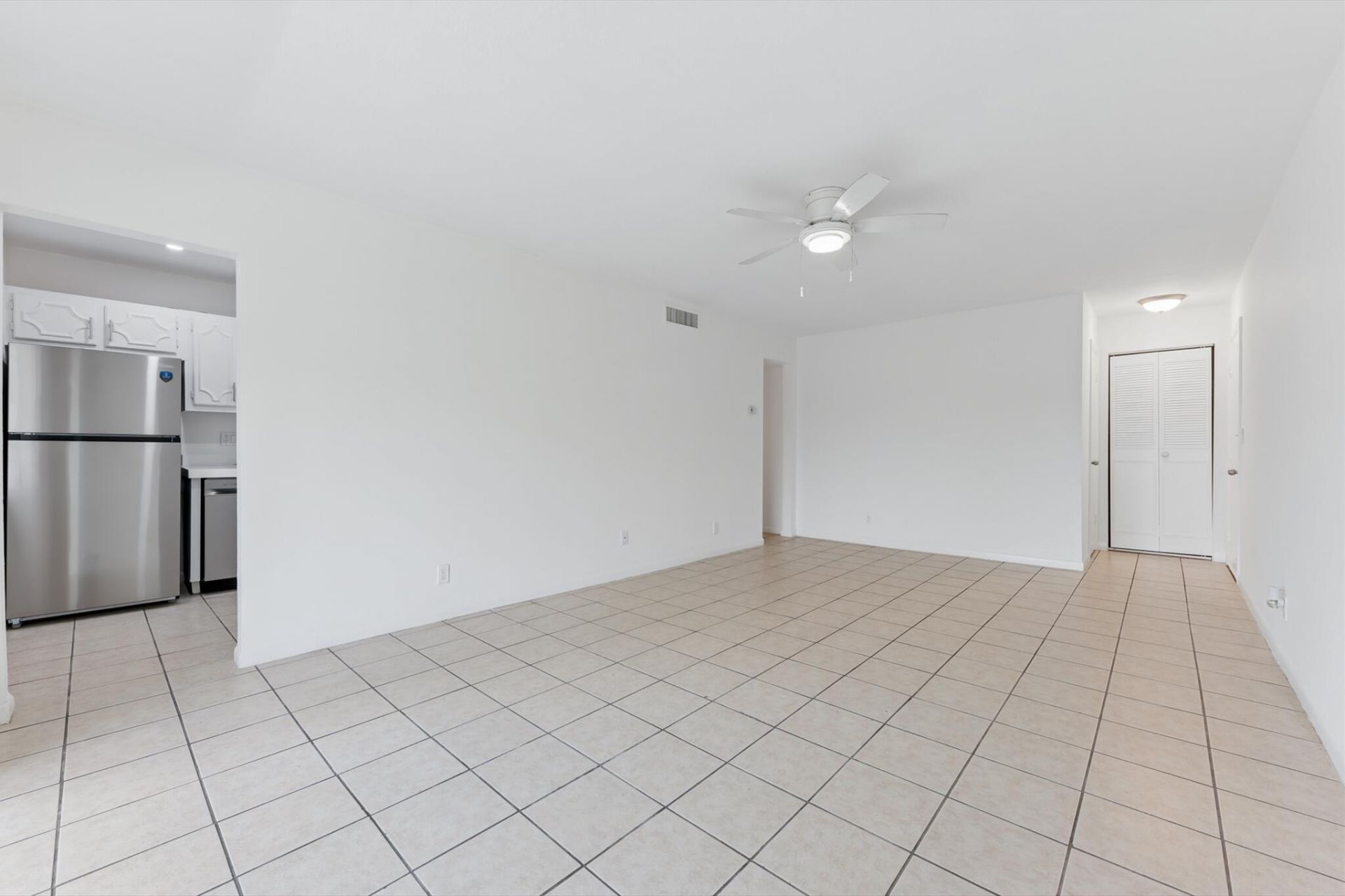 126 Sparrow Drive, Unit 10b, Royal Palm Beach, FL 33411 Photo