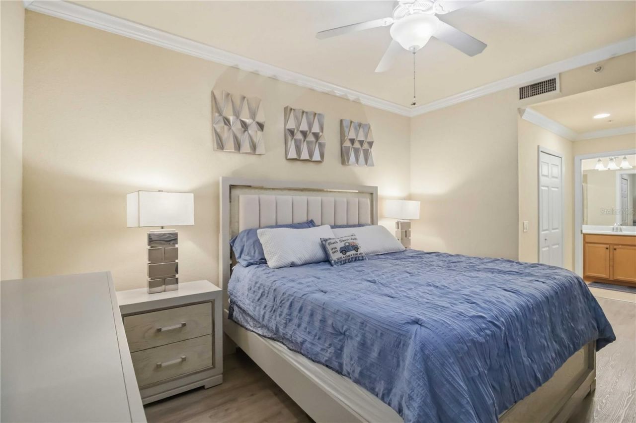 7019 River Hammock Drive, Unit 202, Bradenton, FL 34212 Photo