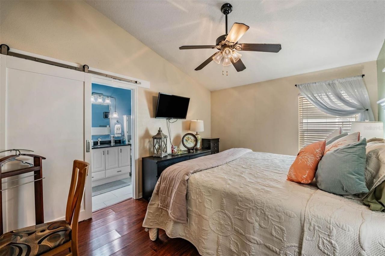 1686 Oak Spring Drive, Tarpon Springs, FL 34689 Photo