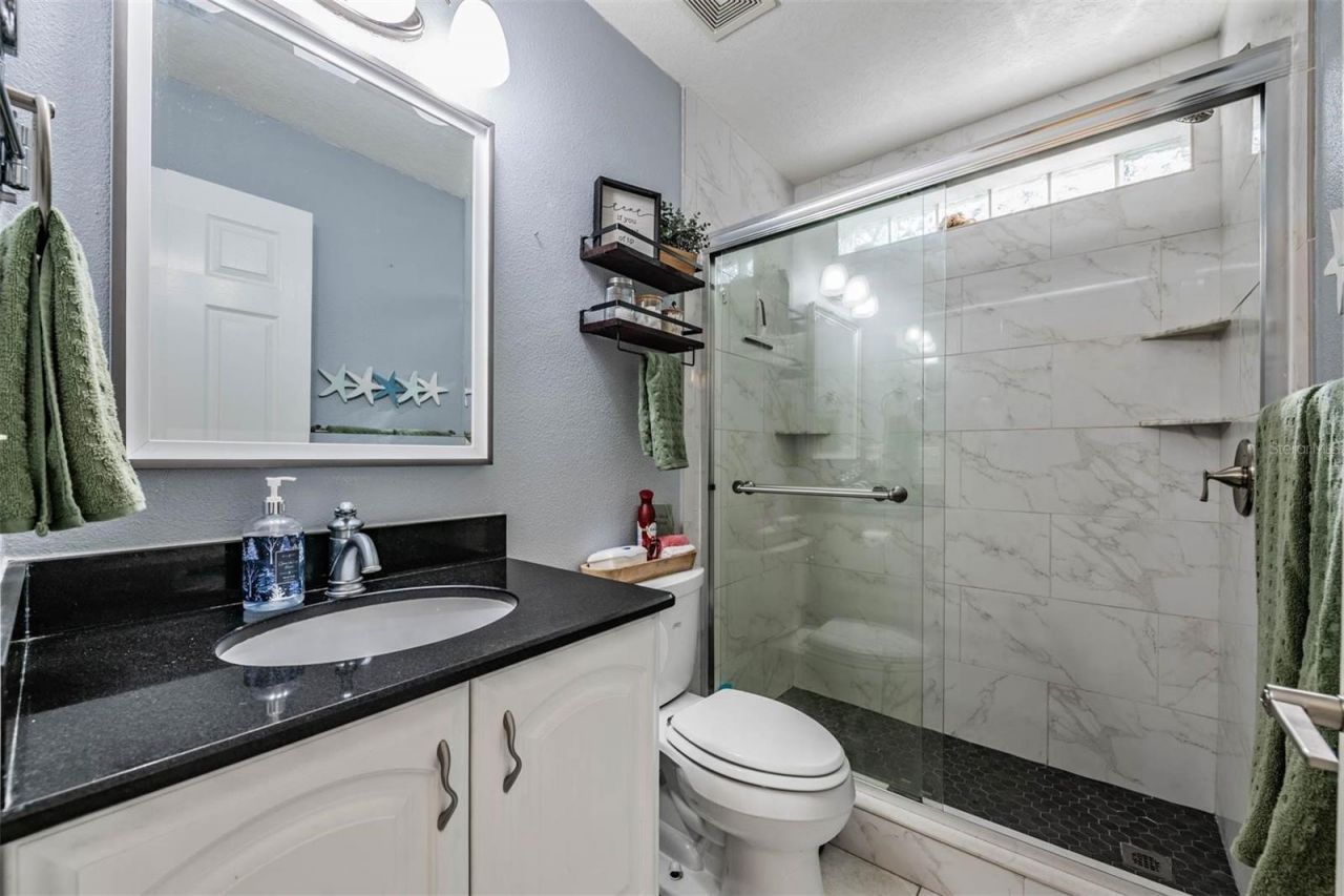 1686 Oak Spring Drive, Tarpon Springs, FL 34689 Photo