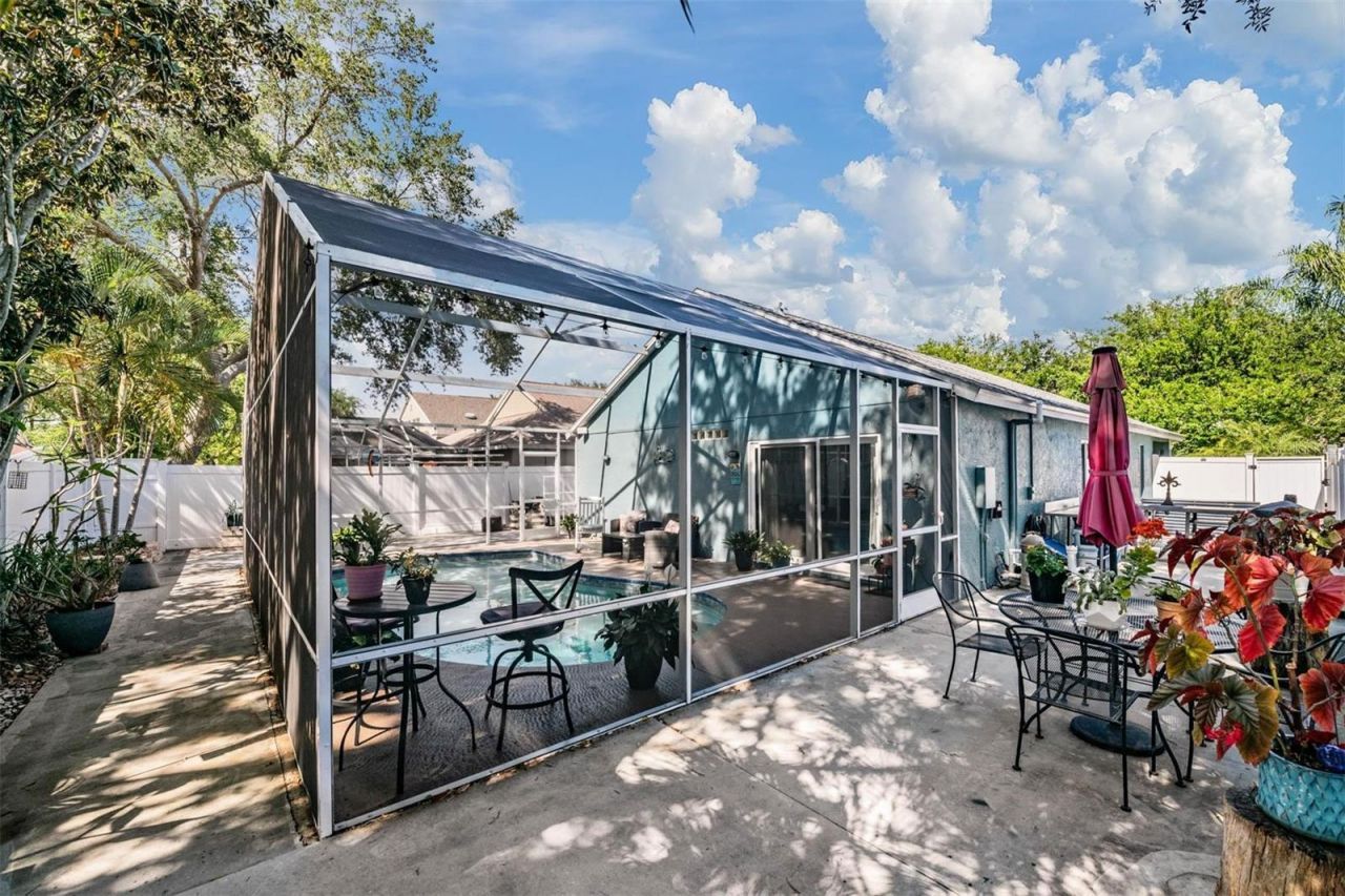 1686 Oak Spring Drive, Tarpon Springs, FL 34689 Photo