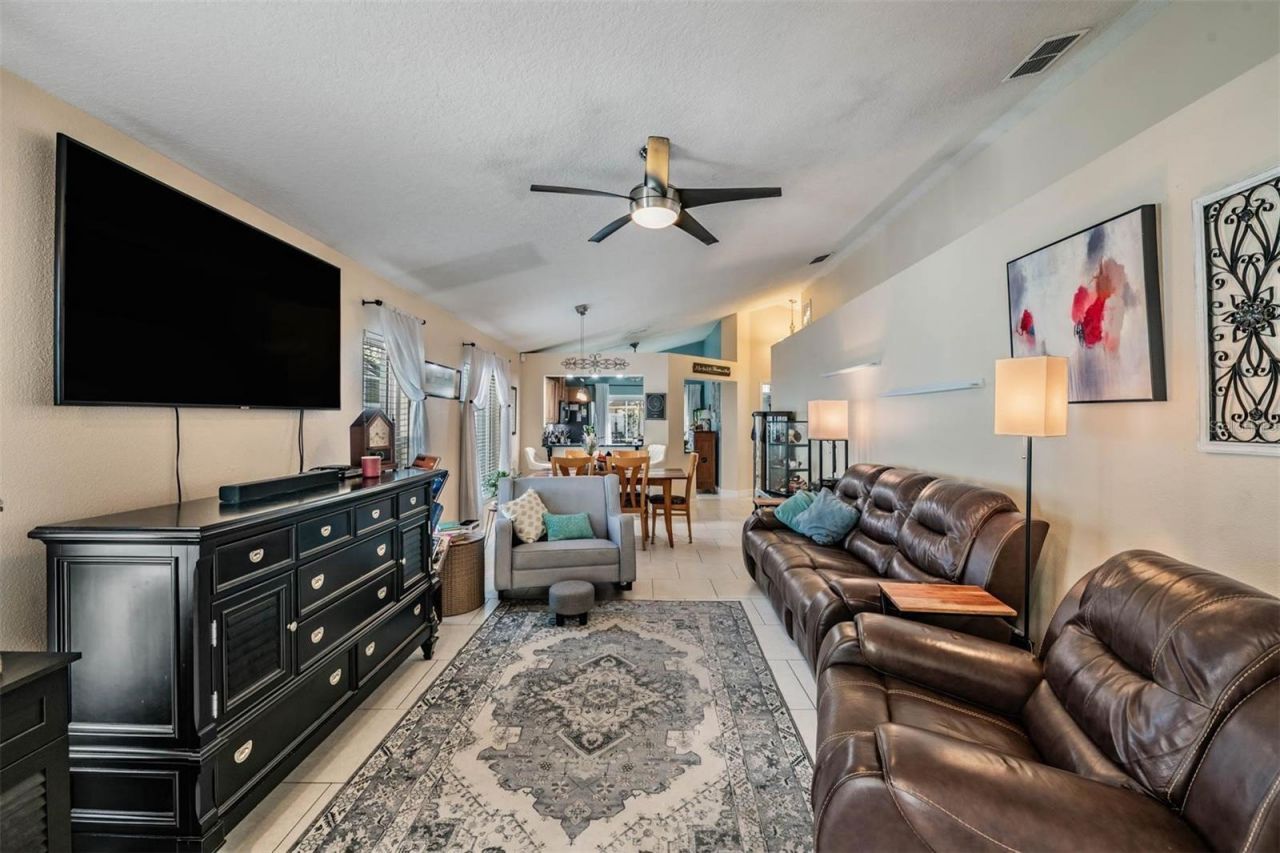 1686 Oak Spring Drive, Tarpon Springs, FL 34689 Photo