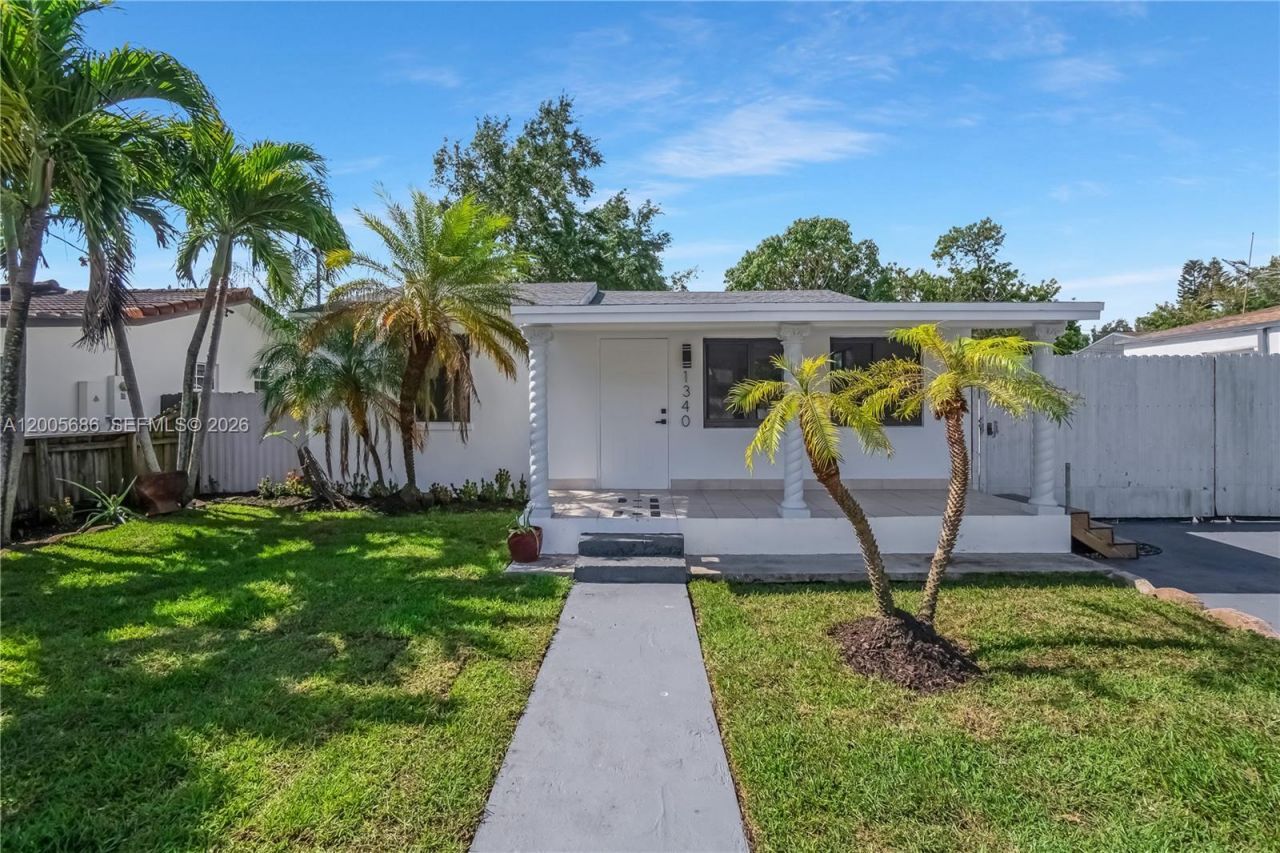 1340 NW 52nd St, Miami, FL 33142 Photo