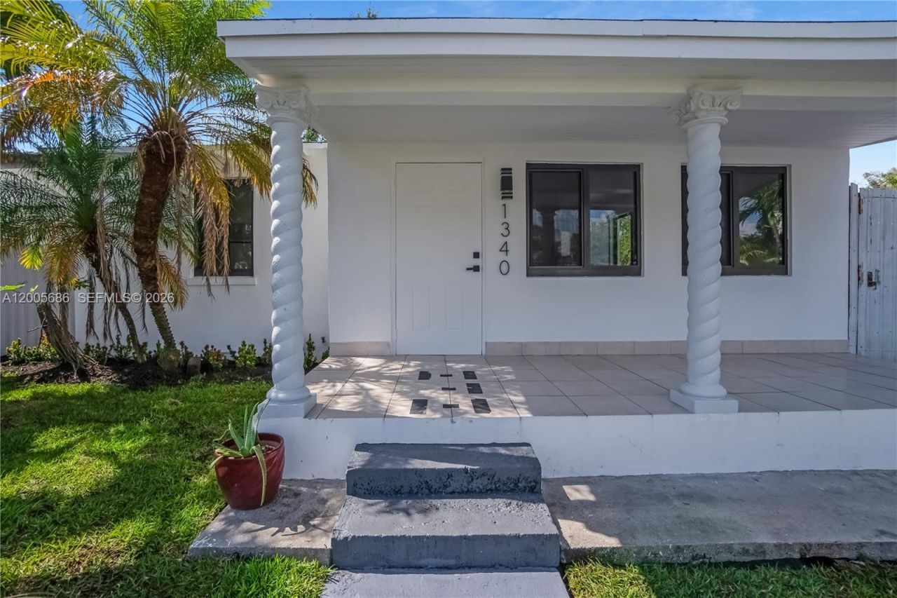 1340 NW 52nd St, Miami, FL 33142 Photo