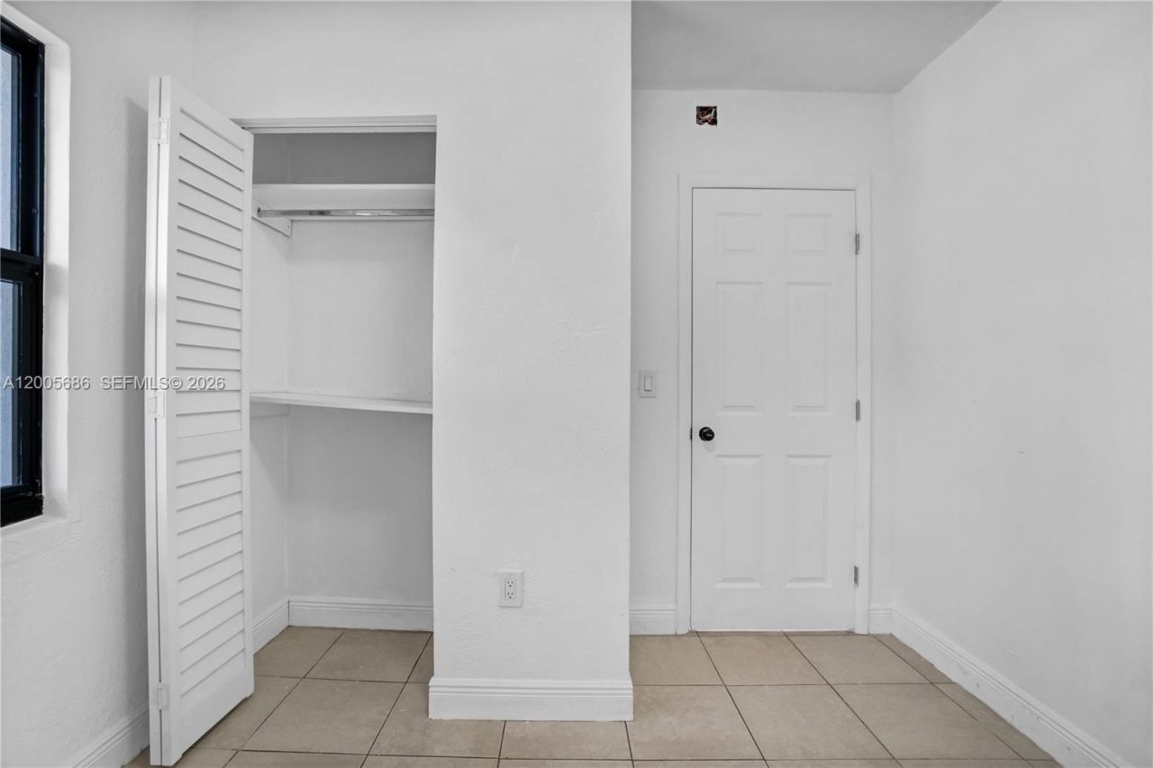 1340 NW 52nd St, Miami, FL 33142 Photo