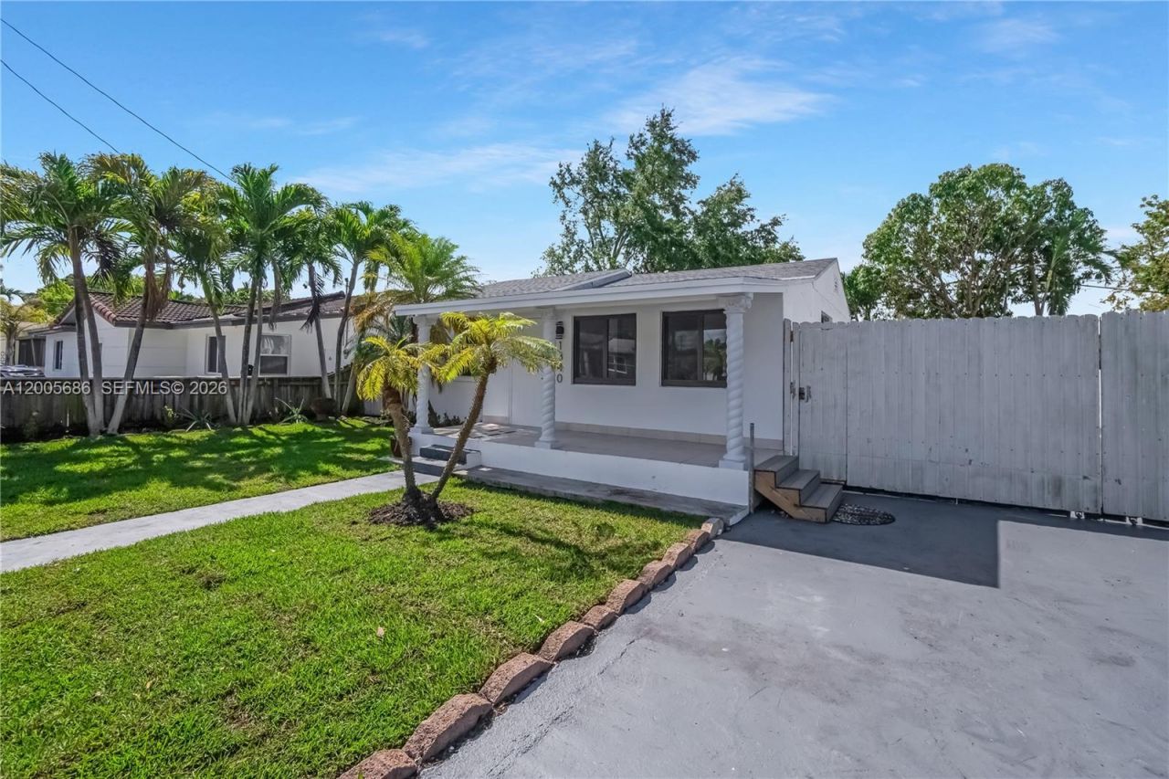 1340 NW 52nd St, Miami, FL 33142 Photo