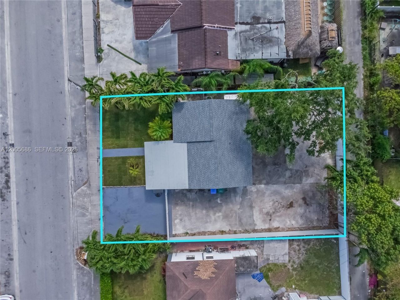 1340 NW 52nd St, Miami, FL 33142 Photo