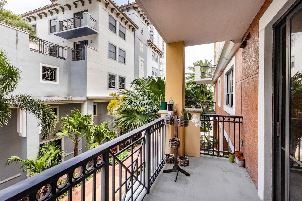 8390 SW 72nd Ave, Unit 115, Miami, FL 33143 Photo