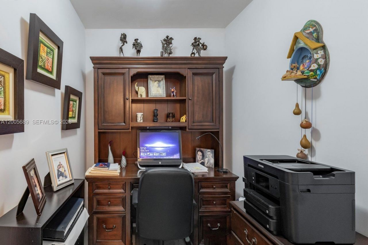 8390 SW 72nd Ave, Unit 115, Miami, FL 33143 Photo