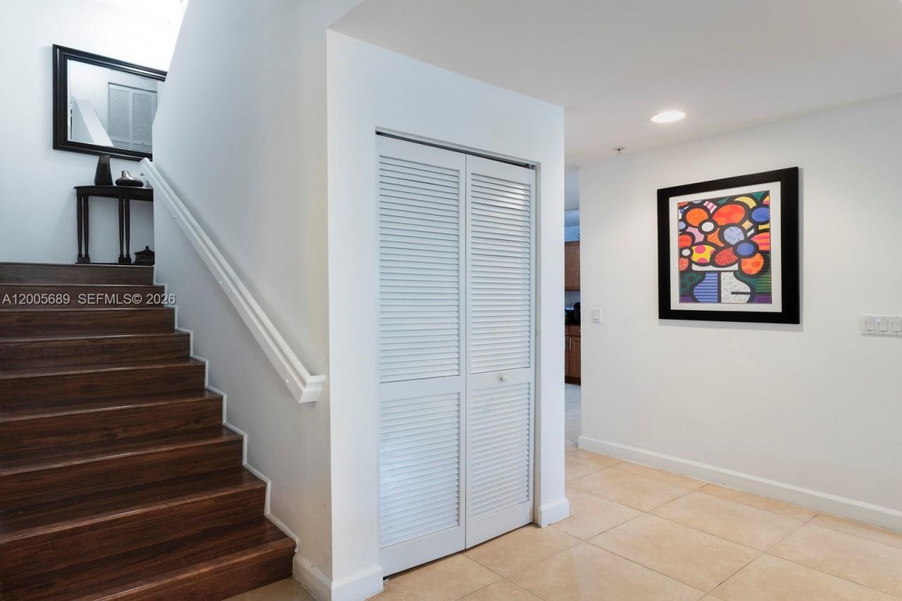 8390 SW 72nd Ave, Unit 115, Miami, FL 33143 Photo