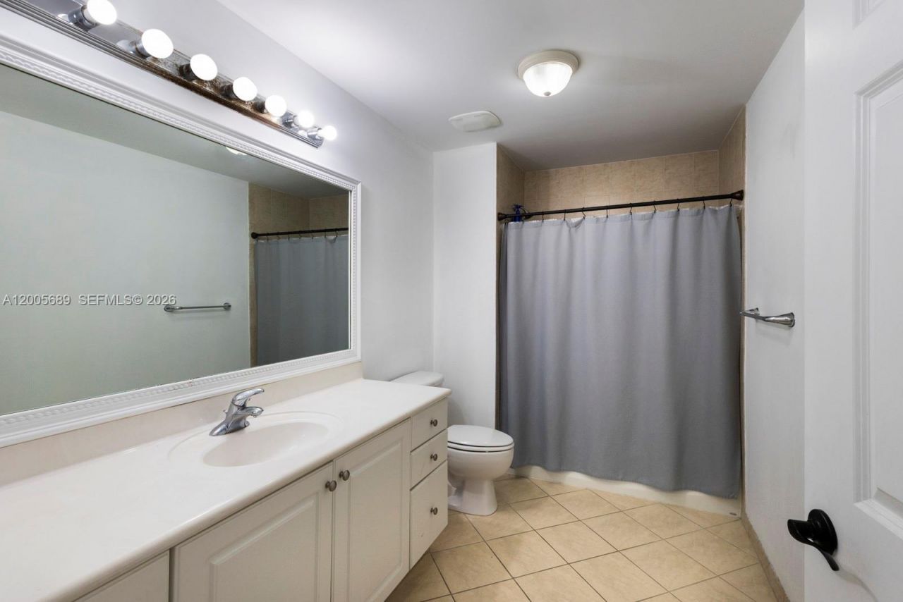 8390 SW 72nd Ave, Unit 115, Miami, FL 33143 Photo