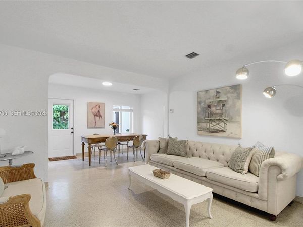 231 NE 43rd St , Miami, FL 33137