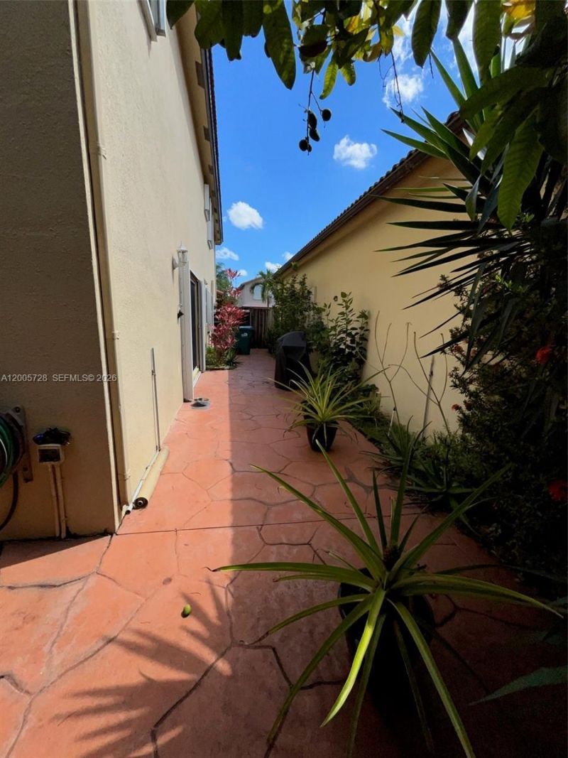 11343 NW 53rd Ln, Doral, FL 33178 Photo