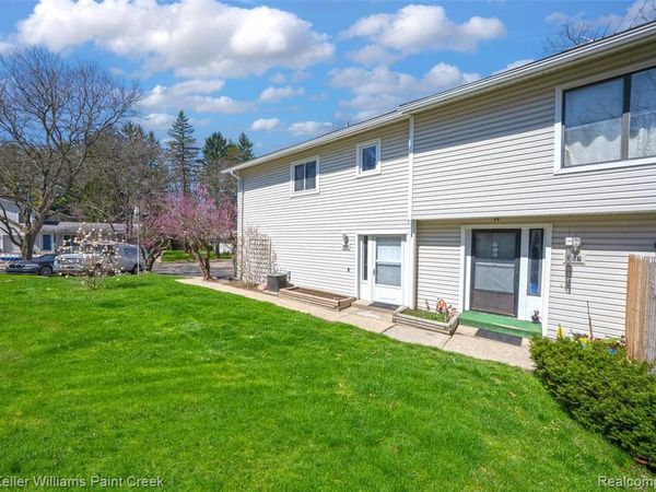 809 Corners Court, Orion Twp, MI 48362