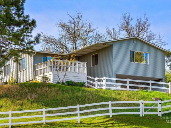 6621 E Willow Ave, Nampa, ID 83687