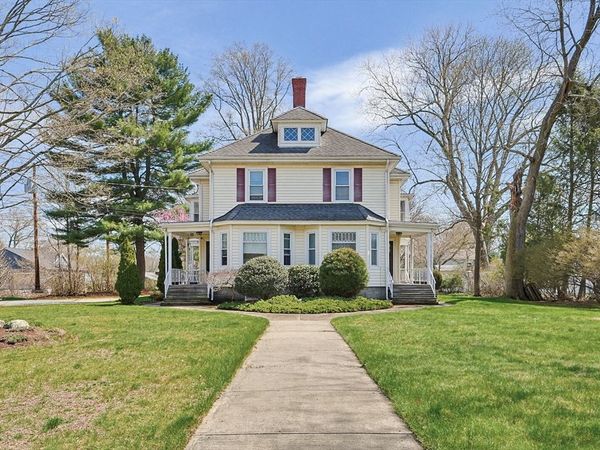 319 Central Ave, Seekonk, MA 02771