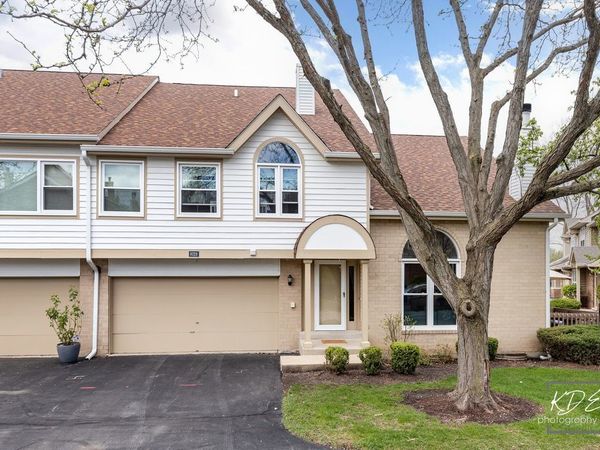 8026 Barrymore Drive , Unit 37-2, Darien, IL 60561