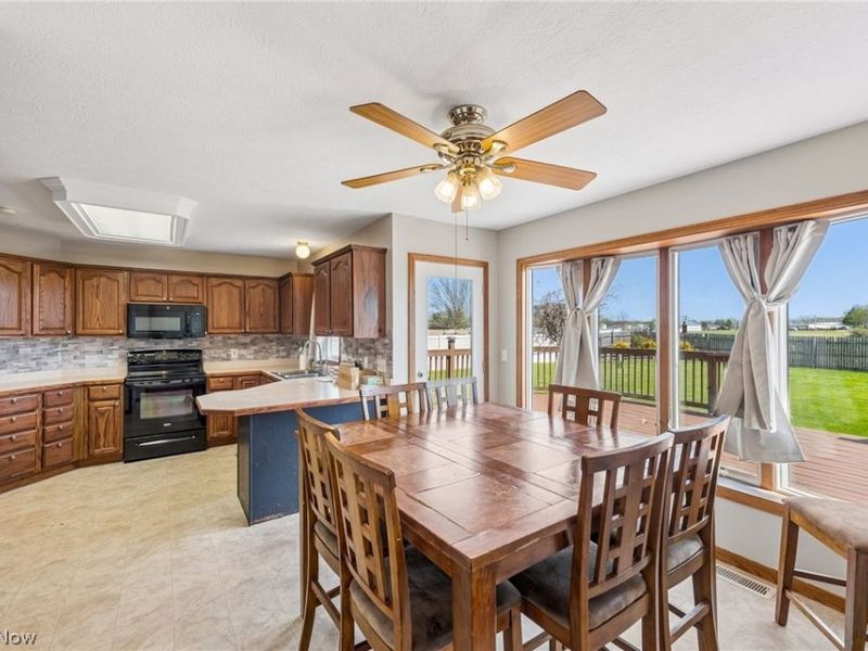 621 Parkside Reserve Street , Wellington, OH 44090 Photo 7