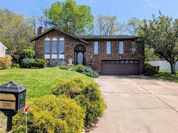 74 Windcrest , Cecil, PA 15321